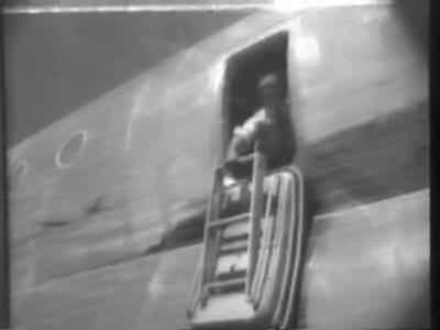 Airplane Picture - 1946 newsreel