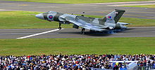 Airplane Picture - Landing during Farnborough Airshow 2008