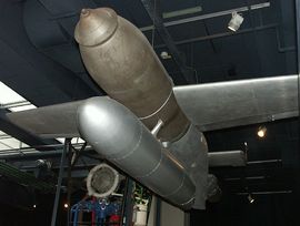 Airplane Picture - Henschel Hs 293 missile. It was first tested with the E variant.