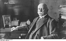 Aviation History - Ferdinand von Zeppelin - Zeppelin in 1900