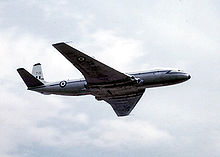 Airplane Picture - D.H. Comet, the world's first jet airliner. As in this picture, it also saw RAF service