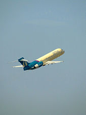 Airplane Picture - An AirTran Airways Boeing 717-200 climbing away in 2006.