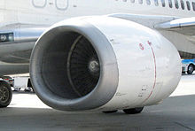 Airplane Picture - 737-400 engine with non-circular 