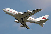 Airplane Picture - Bahrain Royal Flight 747SP climbing with landing gear not yet fully retracted