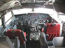 Airplane Picture - Boeing 707-123B cockpit