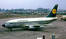 Airplane Picture - Lufthansa Boeing 737-100