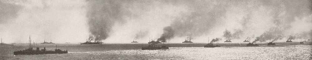 World War 1 Picture - Panoramic view of the Dardanelles fleet