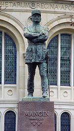 World War 1 Picture - Statue of Charles Mangin in Paris, France