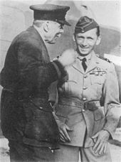 World War 1 Picture - The Lord Trenchard speaking informally with Sir Arthur Tedder during World War II