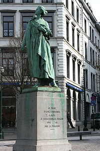 World War 1 Picture - The stature of Gabrielle Petit in Place Saint-Jean Brussels