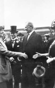 World War 1 Picture - The Viscount Byng at Calgary, Alberta, 1922