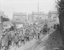 World War 1 Picture - German soldiers captured during the battle.