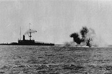 World War 1 Picture - HMS Victoria sinking