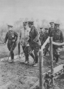 World War 1 Picture - Generals Haig, Joffre and French behind the front