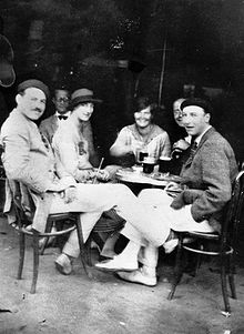 World War 1 Picture - Ernest Hemingway with Lady Duff Twysden, Hadley Hemingway, and three unidentified people at a cafe in Pamplona, Spain, July 1925