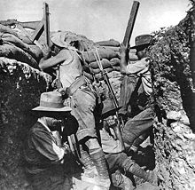 World War 1 Picture - Australian light horseman using a periscope rifle, Gallipoli 1915