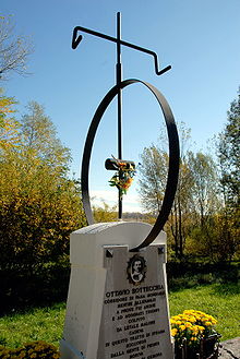 World War 1 Picture - Monument to Bottecchia at Trasaghis by the Tagliamento river