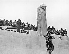 World War 1 Picture - The 1936 unveiling of the Vimy Ridge Memorial by Edward VIII, king of Canada; the sculpture represents Canada mourning her fallen sons