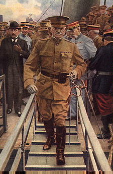 World War 1 Picture - General Pershing lands in France in 1917