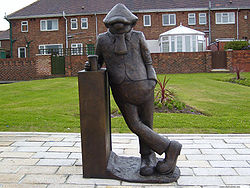 World War 1 Picture - Statue of cartoon character Andy Capp, created by Hartlepool resident Reg Smythe and seen in The Daily Mirror and The Sunday Mirror newspapers since August 5, 1957