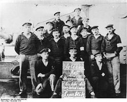 World War 1 Picture - Text supplied by the German Federal Archive together with the photo: With the rebellion of the sailors and workers on 3 Nov. 1918 in Kiel the Novemberrevolution starts. On 6 November the revolutionary movement reaches Wilhelmshaven. Our picture shows the soldiers council of the Prinzregent Luitpold