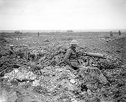 World War 1 Picture - A British machine gun post near Feuchy