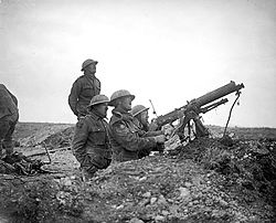 World War 1 Picture - British machine gunners fire on German aircraft near Arras