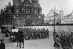 World War 1 Picture - Bolshevik forces marching on Red Square.