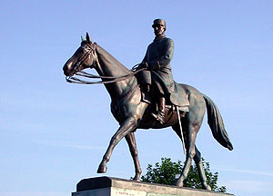 World War 1 Picture - The monument to Ferdinand Foch in his native Tarbes.