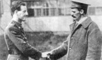 World War 1 Picture - Jacka with fellow VC recipient, Martin O'Meara, 1916. Both were recuperating from wounds in England.