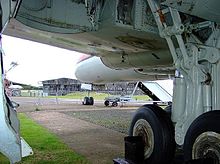 Airplane Picture - Comet 4C landing gear