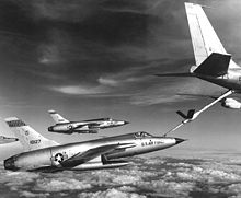 Airplane Picture - F-105 Thunderchief refueling from KC-135 tanker.