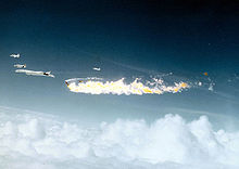 Airplane Picture - The formation of aircraft shortly after the collision on 8 June 1966