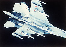 Airplane Picture - Su-27 carrying R-27 missiles.