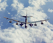 airplane pictures - B-52H modified to carry two D-21 drones.