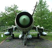 Airplane picture - Front view of Su-20