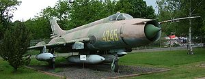 Airplane picture - Su-20 in the markings of 7th Bombing-Reconnaissance Regiment of Polish Air Force