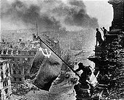 Airplane Pictures - Soviet soldiers raising the Soviet flag over the Reichstag after its capture